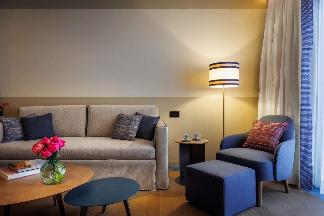 Carlton International 5*